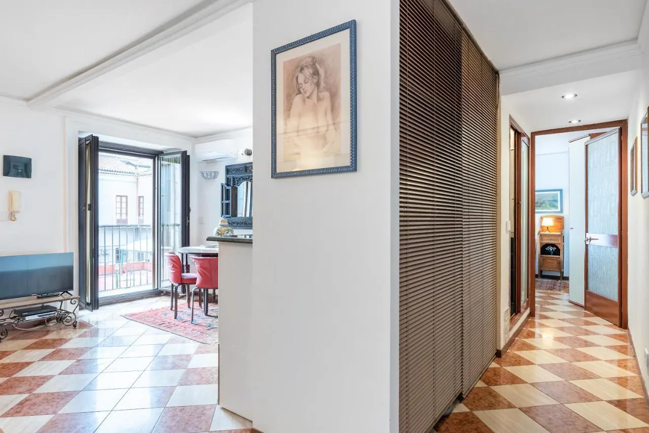 Via Etnea Cozy Apartment With Balcony Catania 0*,